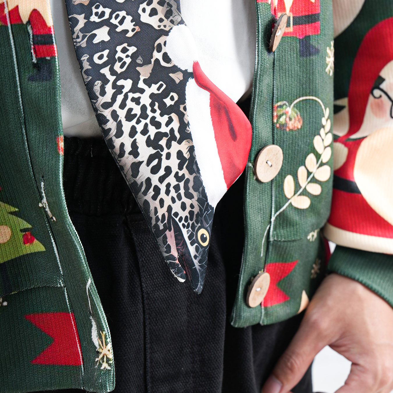 Christmas Novelty Spotted Eel Tie – Animals Shape Necktie – Funny Holiday Gift for Men